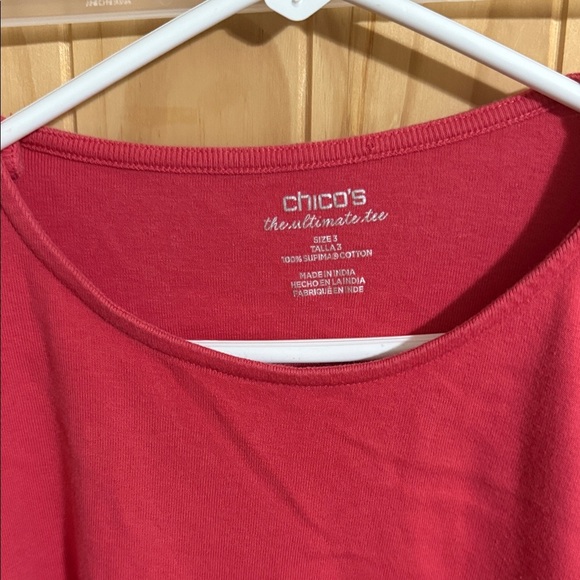 Chico's Women’s Vibrant Red Crew Neck Top - Picture 2 of 3
